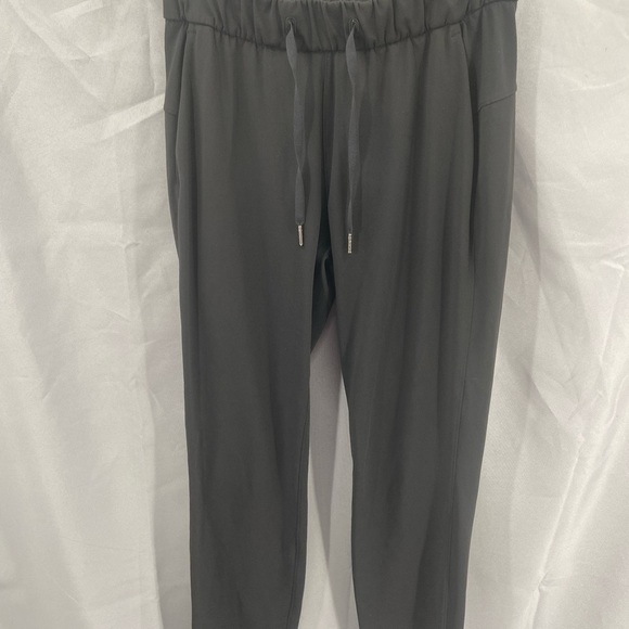 Lululemon On The Fly Pant Woven Size 4 Drawstring Pockets - Picture 5 of 8
